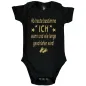 Preview: Baby‑Body mit frechem Eltern‑Spruch und modernem Design