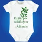 Preview: Personalisierter Baby‑Body mit Blumenmotiv und Name
