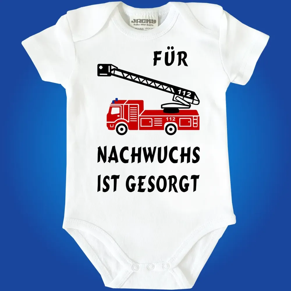 Baby‑Body mit Feuerwehrauto und Spruch „Für Nachwuchs ist gesorgt“