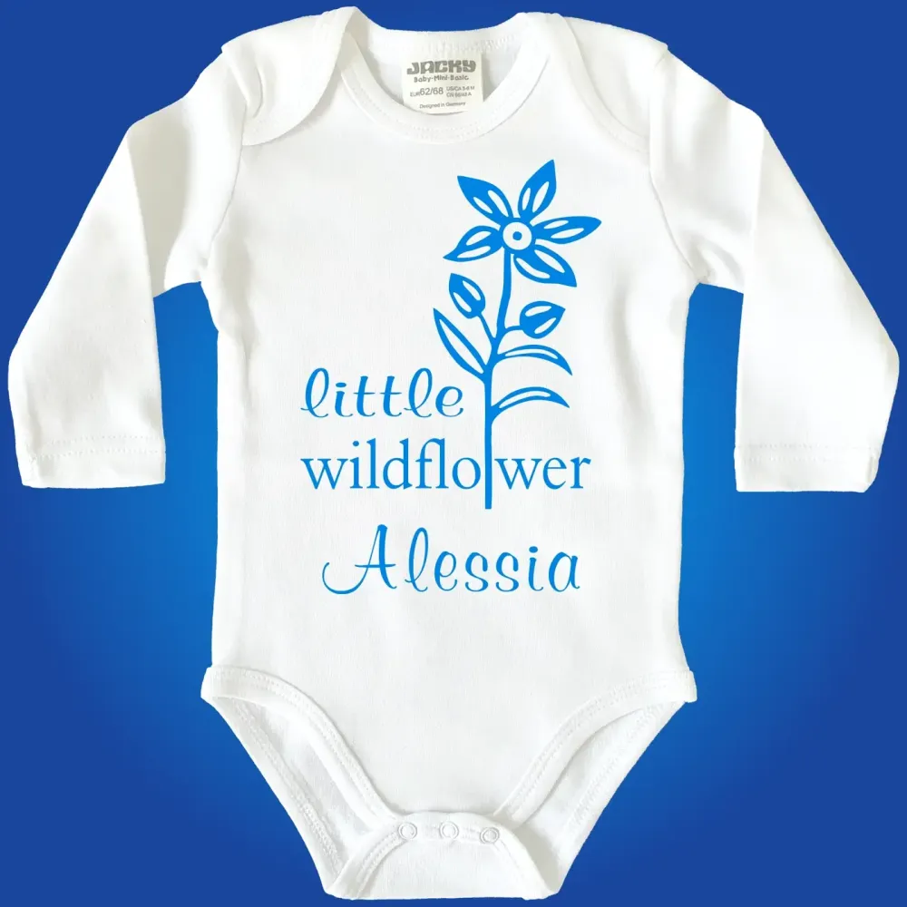 Personalisierter Baby‑Body mit Blumenmotiv und Name