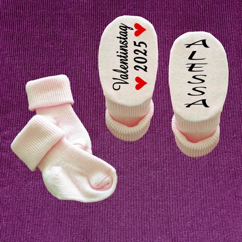 Babysocken zum Valentinstag