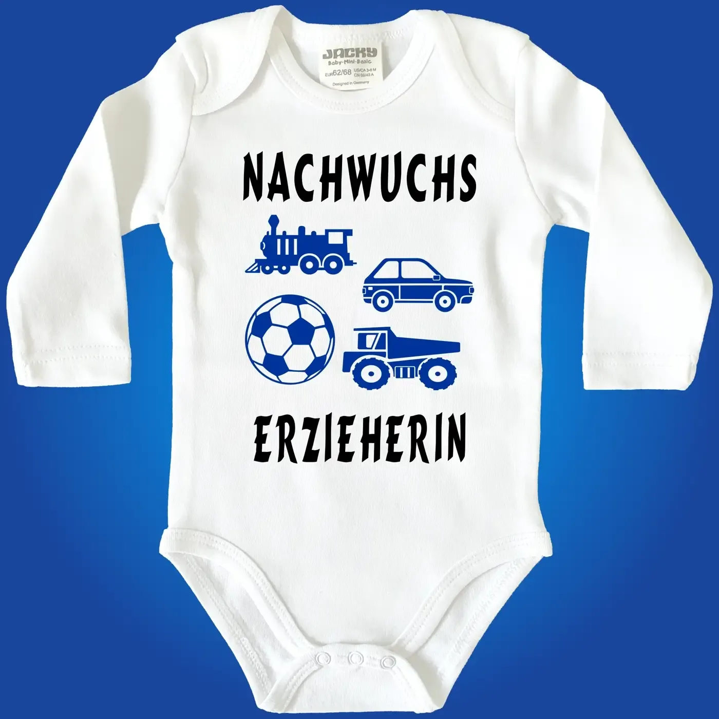 Baby-Body mit Spruch „Für Nachwuchs ist gesorgt“ und vier Spielzeugen