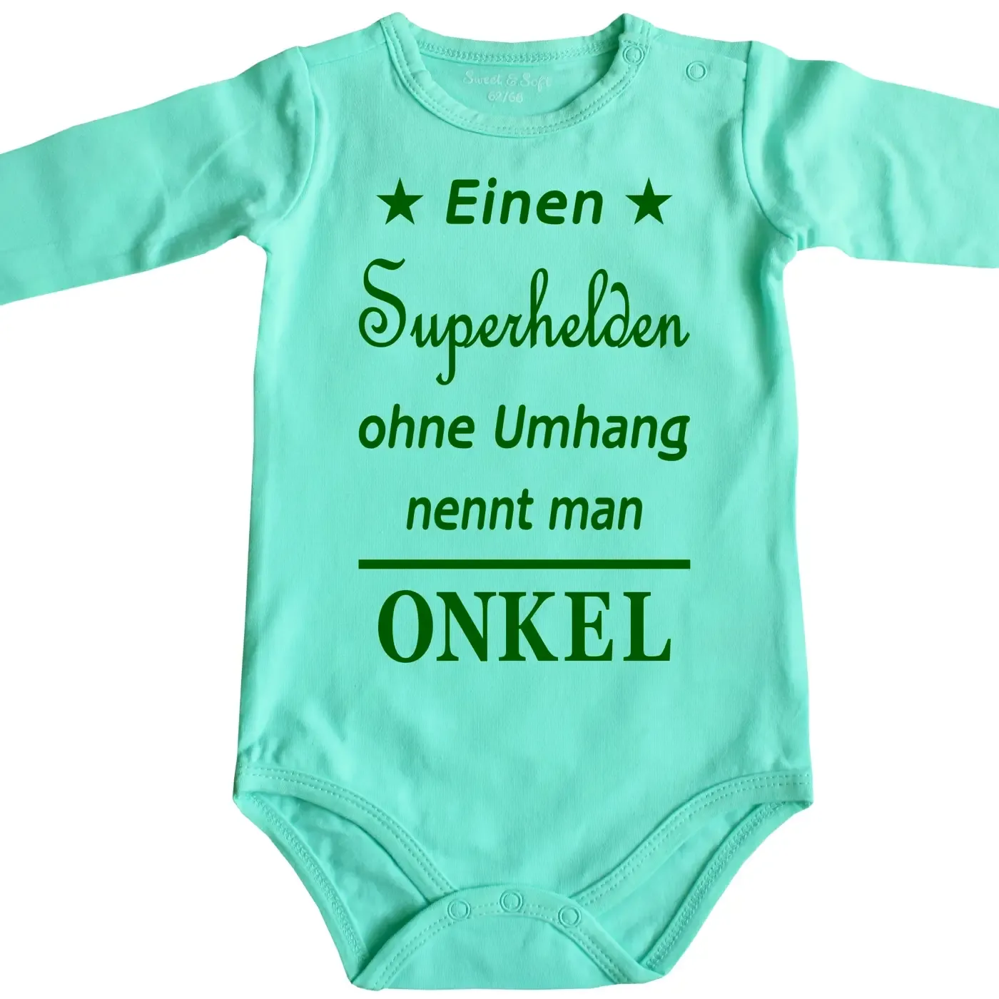 Baby‑Body mit Spruch „Einen Superhelden ohne Umhang nennt man“